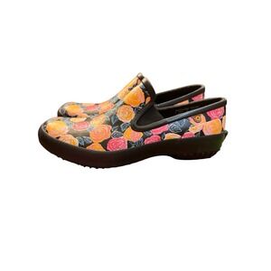 Bogs Womens Size 7 Floral Flower Patch Slip Rose Slip on Loafer Garden Outdoors‎